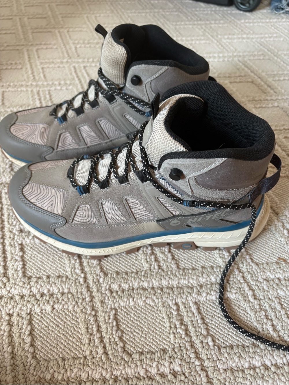 Hi-Tec Women's Gray and Black Lace-Up Hiking Boots
